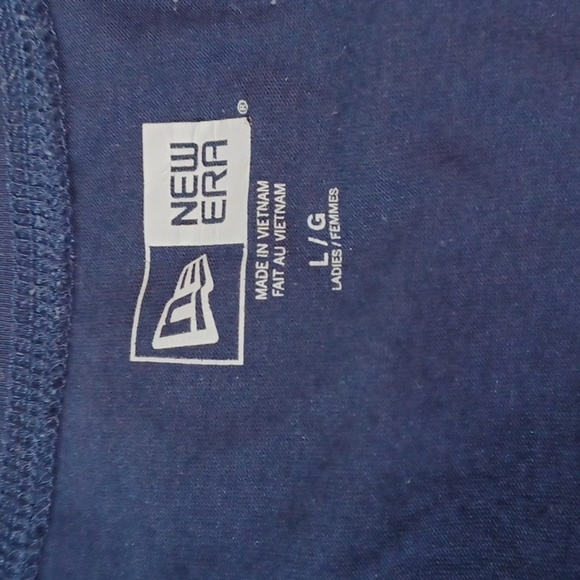 New Era Tampa Bay Blue Sparkle Crunch TShirt L - Picture 3 of 8